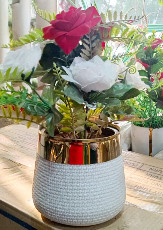 Fiber planter with golden collar